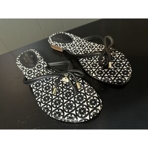 Kate Spade Mystic Bow Flat Sandal Black White with Gold Spade Charm Size‎ 6